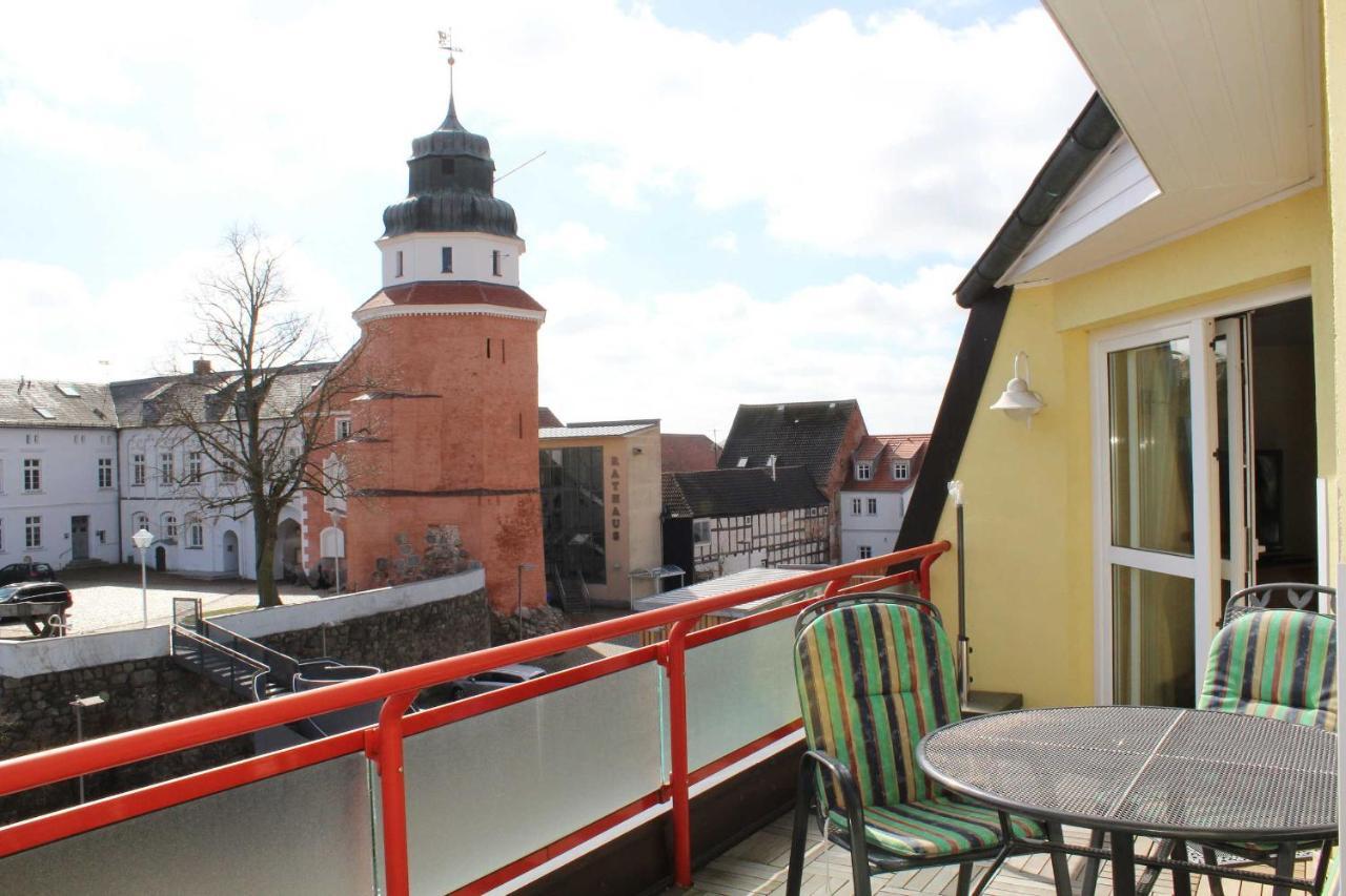 Ferienwohnung Am Schloss Ueckermünde Extérieur photo